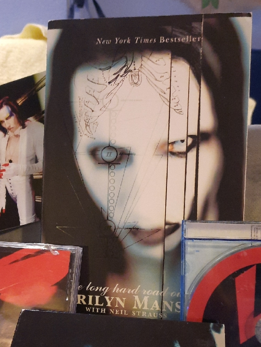 Marilyn Manson Collection - Picture 2 of 11